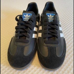*BRAND NEW* Men’s Adidas Samba Shoes. Black and white. Size 6.5